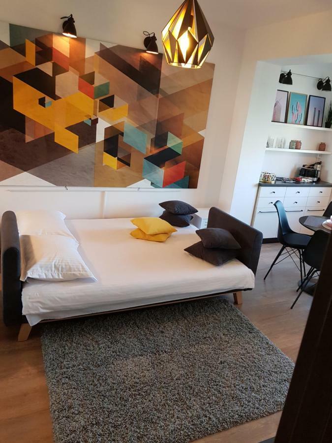 Kolonaki Domus Apartment 3 Iasi Luaran gambar