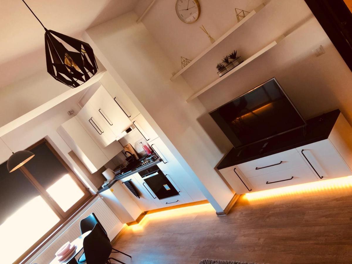 Kolonaki Domus Apartment 3 Iasi Luaran gambar