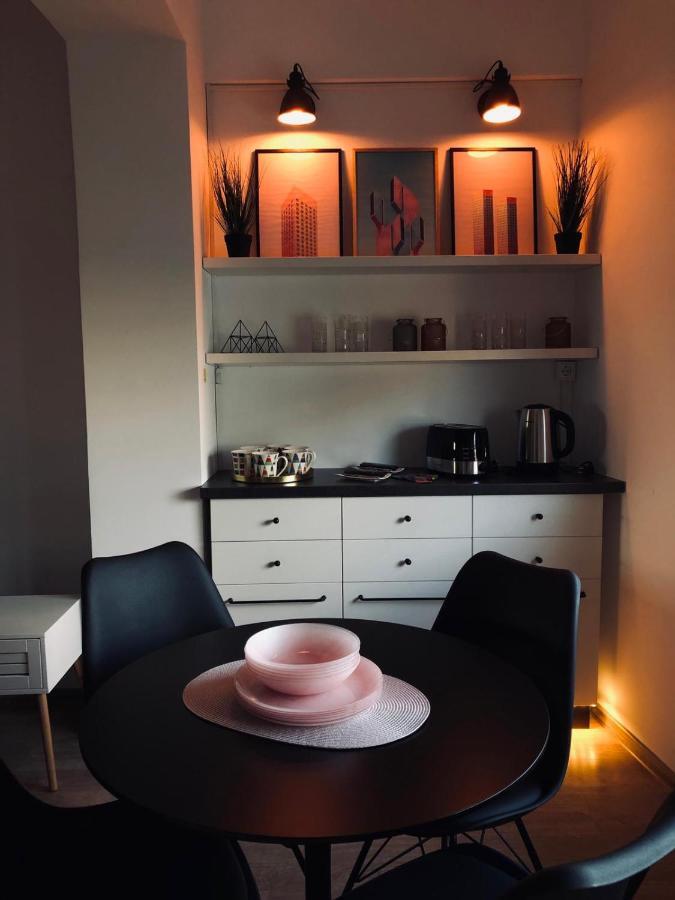 Kolonaki Domus Apartment 3 Iasi Luaran gambar