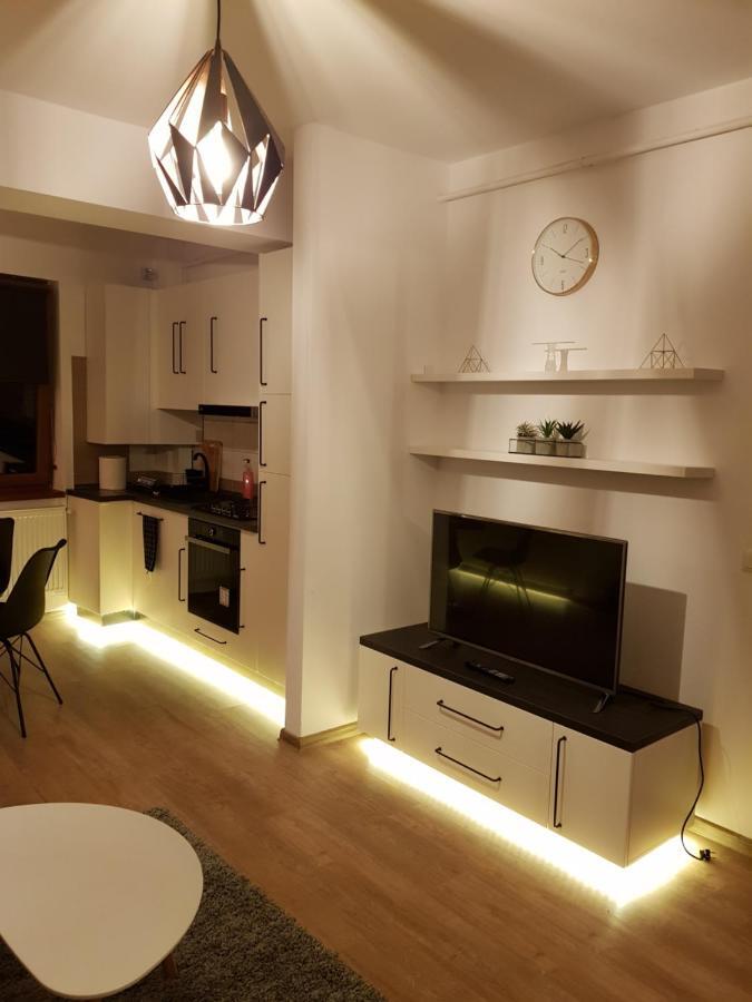 Kolonaki Domus Apartment 3 Iasi Luaran gambar